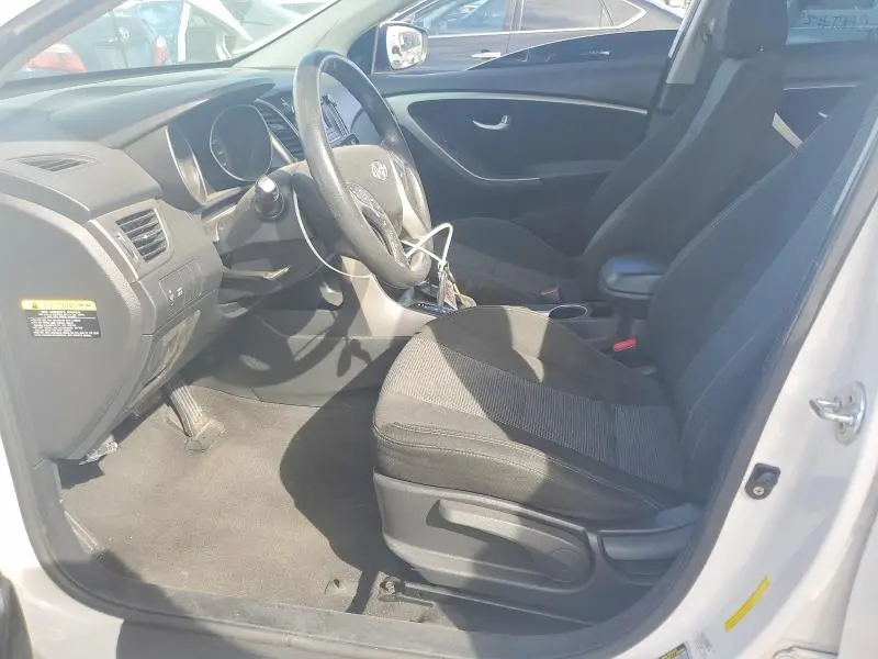 2017 HYUNDAI ELANTRA GT BASE  