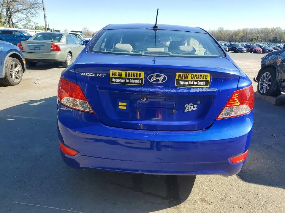 2012 HYUNDAI ACCENT GLS  