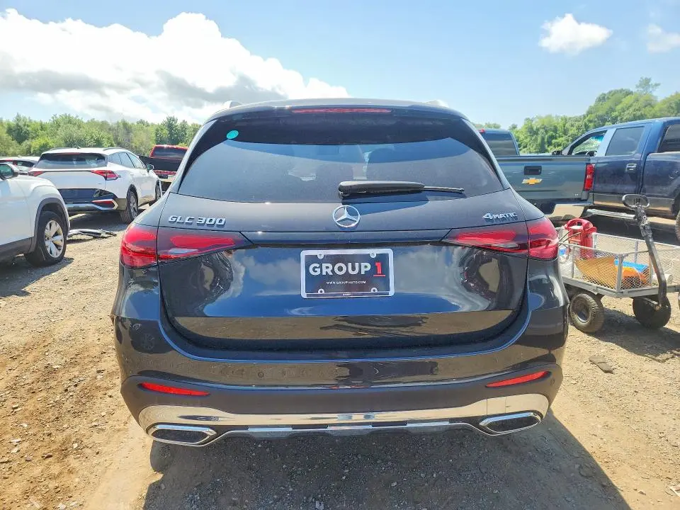 2026 MERCEDES-BENZ GLC 300 4MATIC  