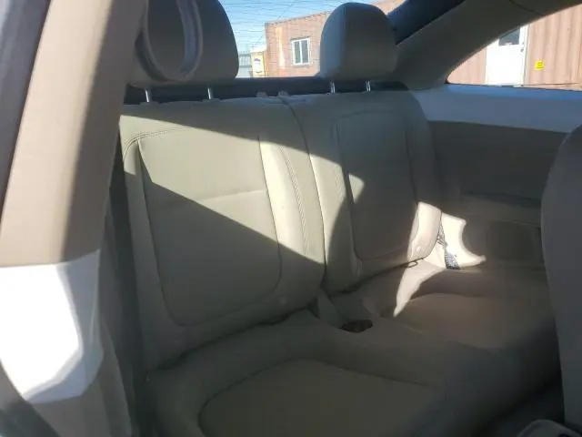2012 VOLKSWAGEN BEETLE 