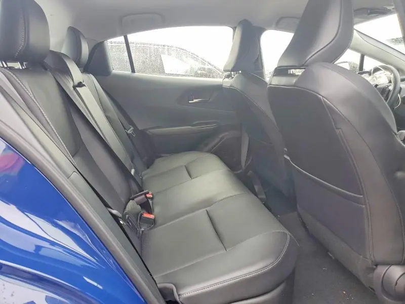 2024 TOYOTA PRIUS XLE  