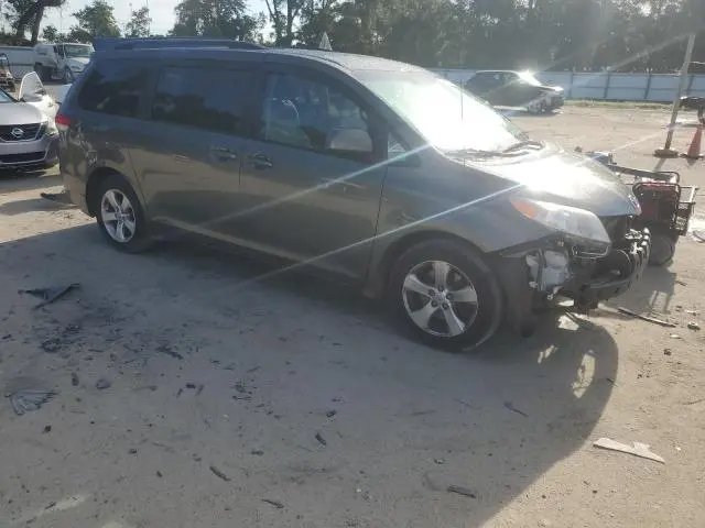 2012 TOYOTA SIENNA LE  