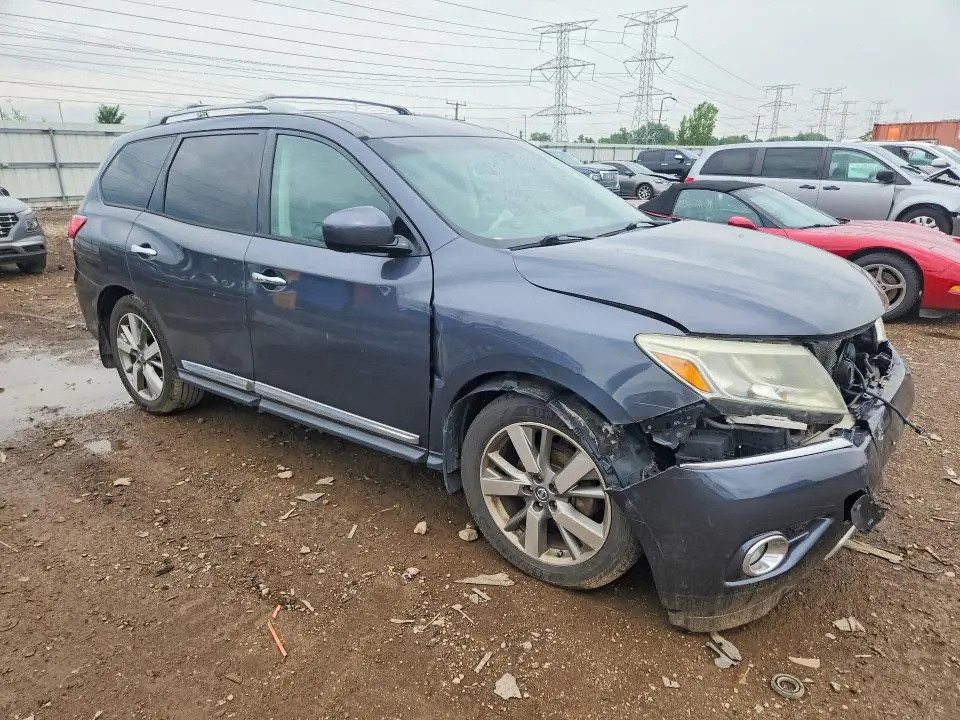 2013 NISSAN PATHFINDER S  