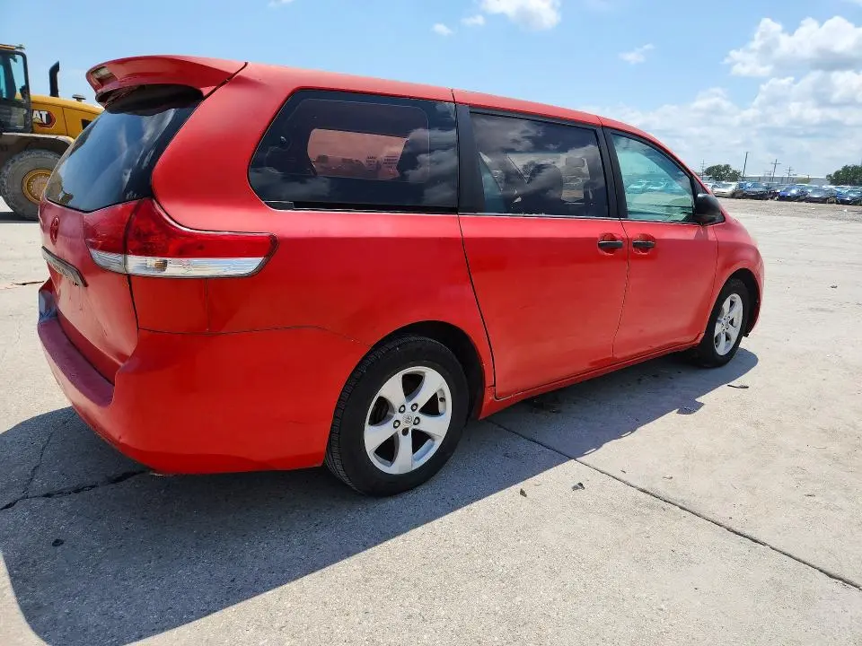 2011 TOYOTA SIENNA BASE 7-PASSENGER  