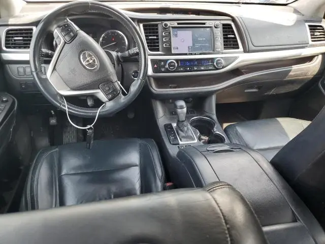 2016 TOYOTA HIGHLANDER XLE