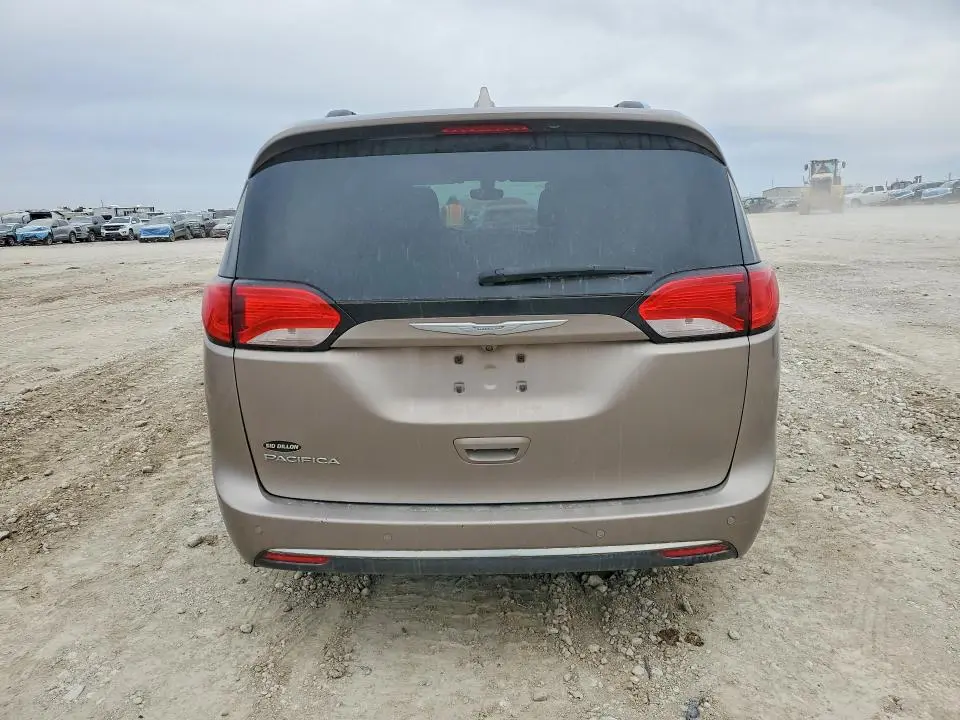 2017 CHRYSLER PACIFICA TOURING L PLUS  