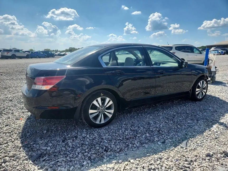 2010 HONDA ACCORD LX  