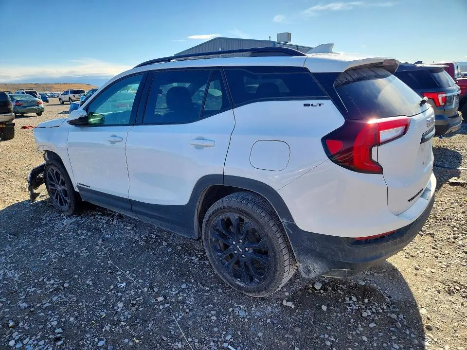 2022 GMC TERRAIN SLT  