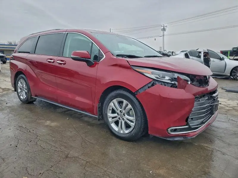2022 TOYOTA SIENNA LIMITED  