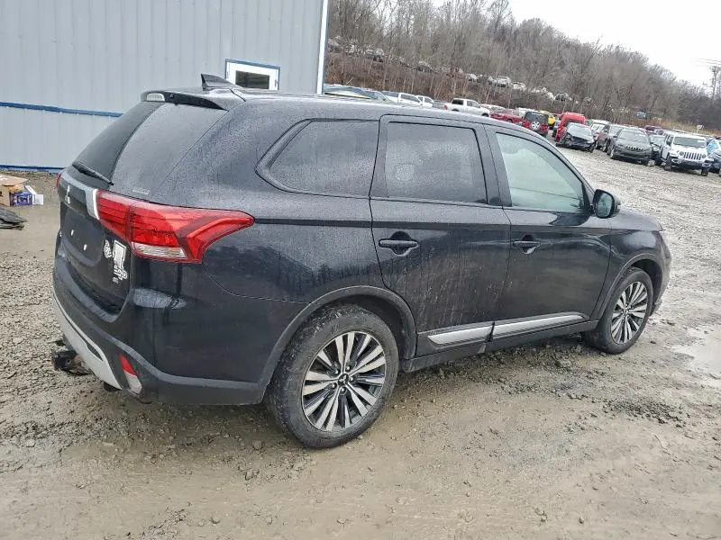 2020 MITSUBISHI OUTLANDER SE  