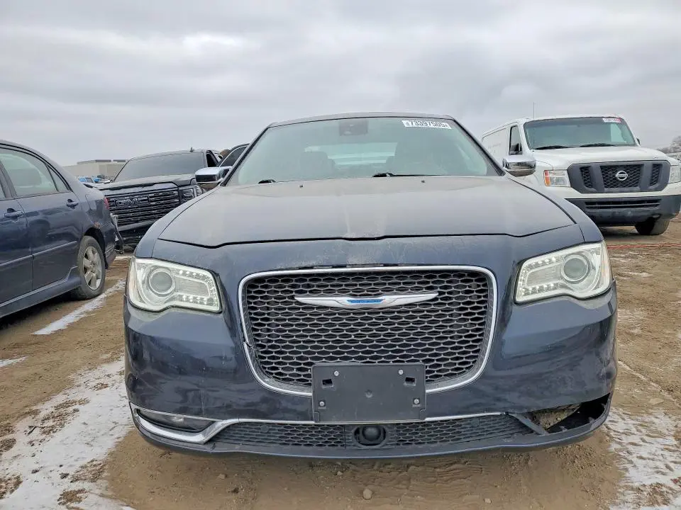 2017 CHRYSLER 300C   