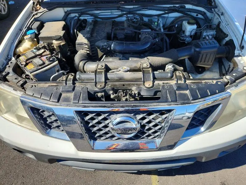 2012 NISSAN FRONTIER S  
