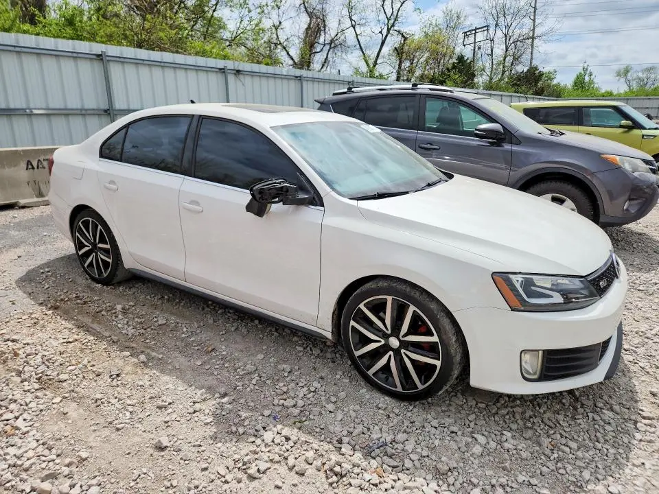 2013 VOLKSWAGEN JETTA GLI  