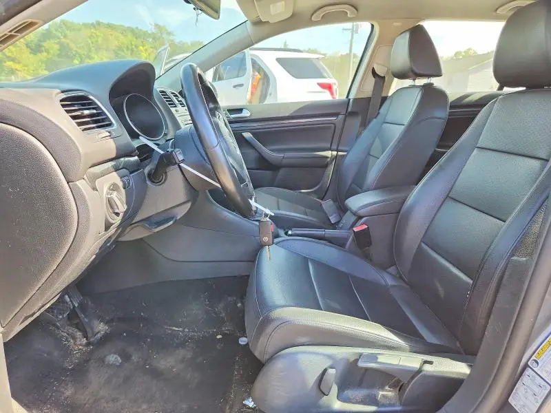 2013 VOLKSWAGEN JETTA S  