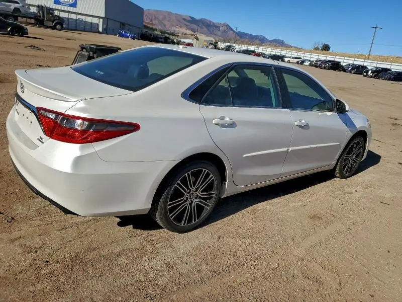 2016 TOYOTA CAMRY LE  
