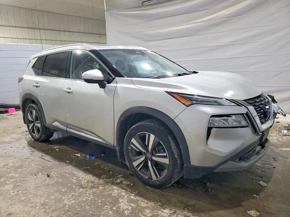 2021 NISSAN ROGUE SL  