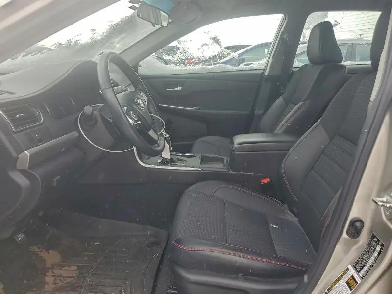 2015 TOYOTA CAMRY LE  