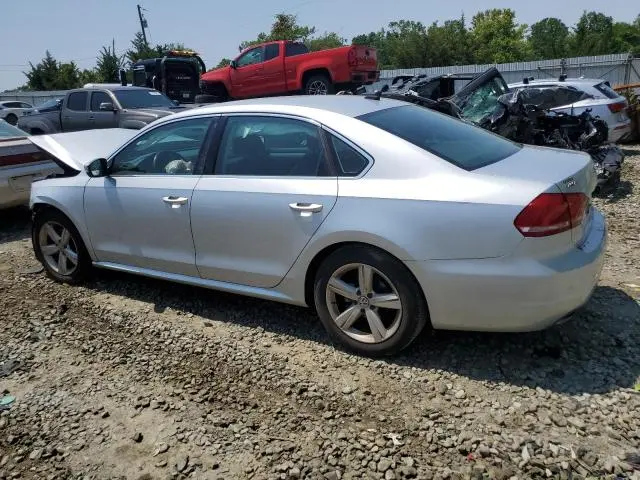 2013 VOLKSWAGEN PASSAT SE  