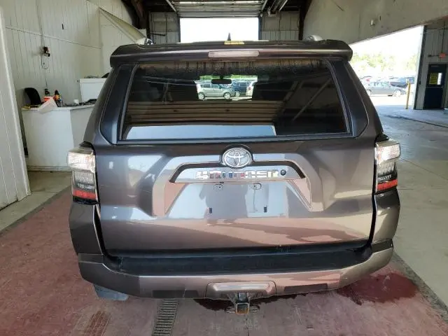 2018 TOYOTA 4RUNNER SR5/SR5 PREMIUM  