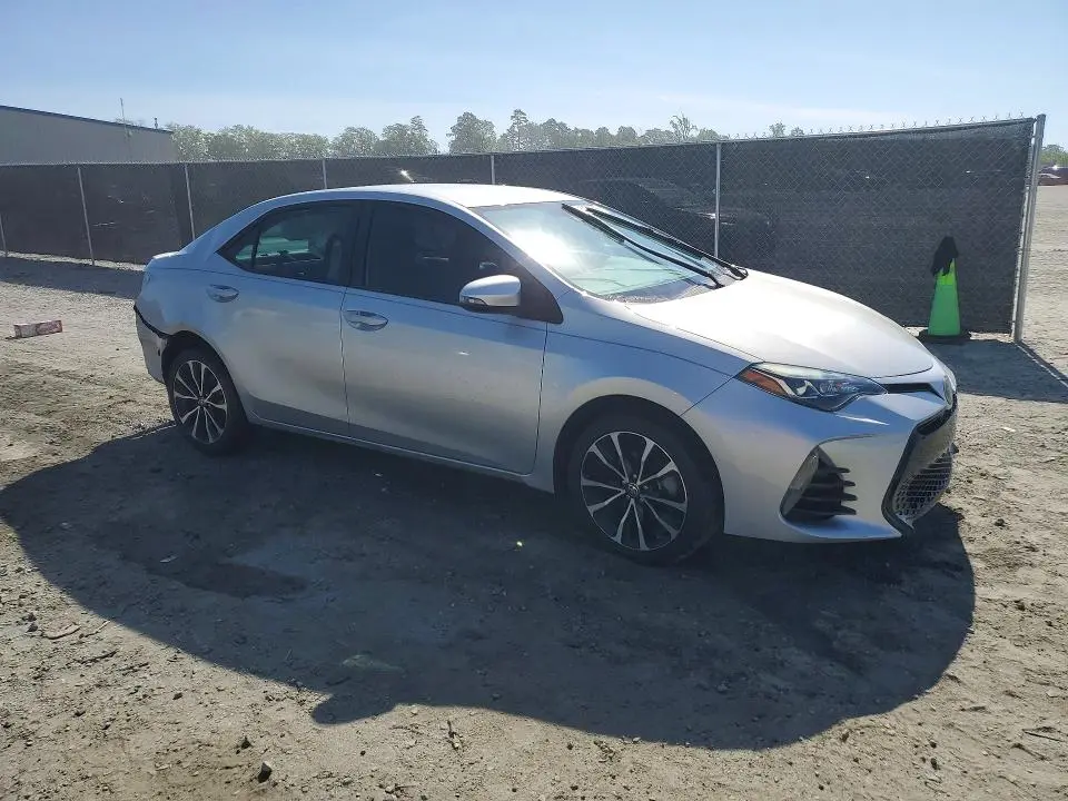 2018 TOYOTA COROLLA SE  
