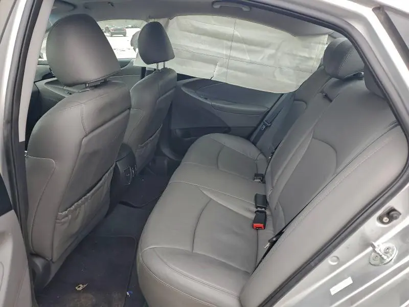 2011 HYUNDAI SONATA SE  