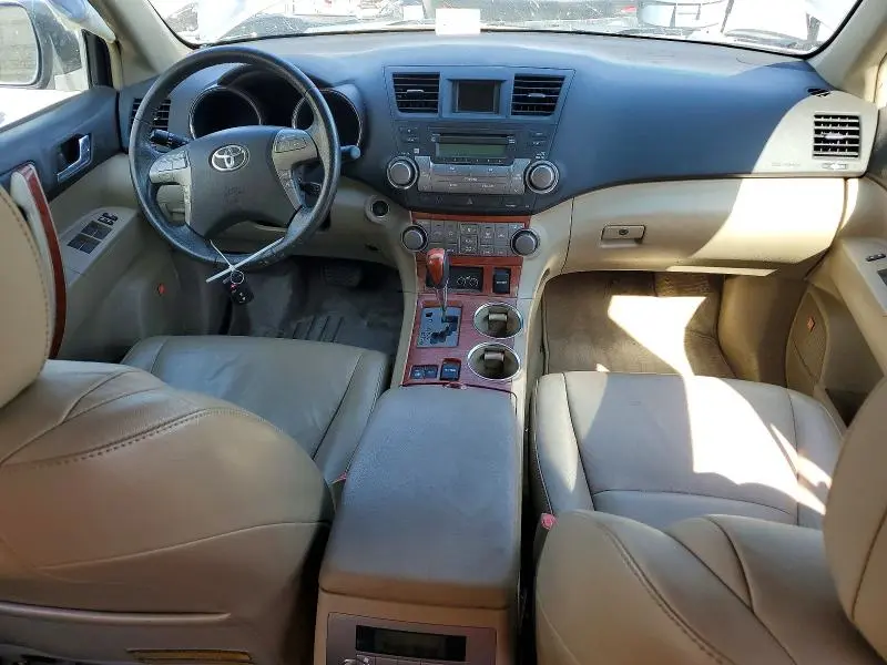 2010 TOYOTA HIGHLANDER LIMITED  