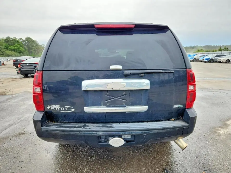 2011 CHEVROLET TAHOE C1500 LS  