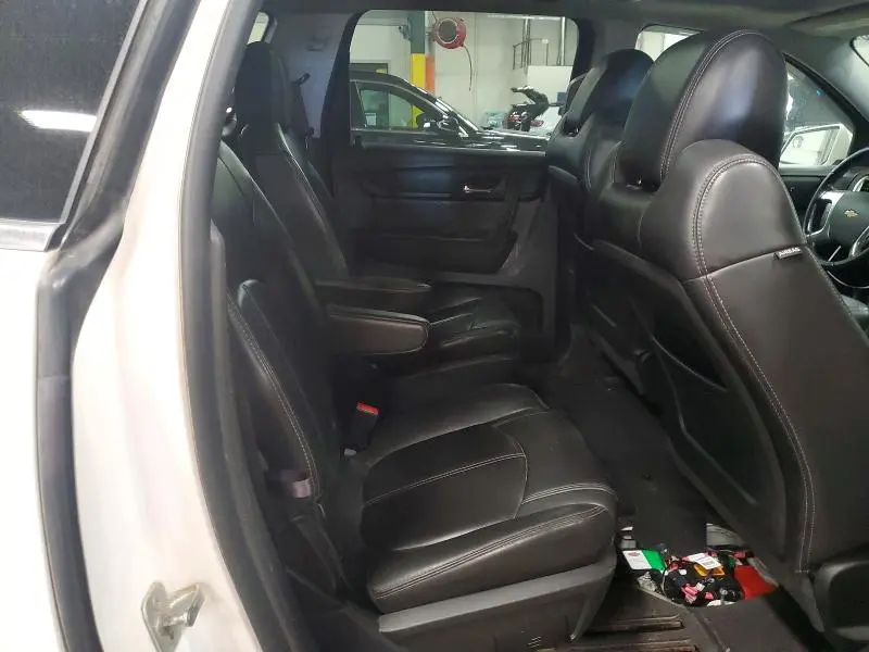 2013 CHEVROLET TRAVERSE LT  