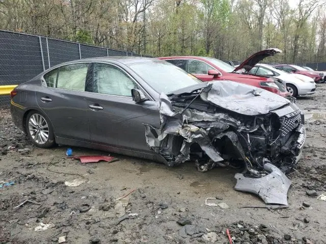 2021 INFINITI Q50 LUXE  