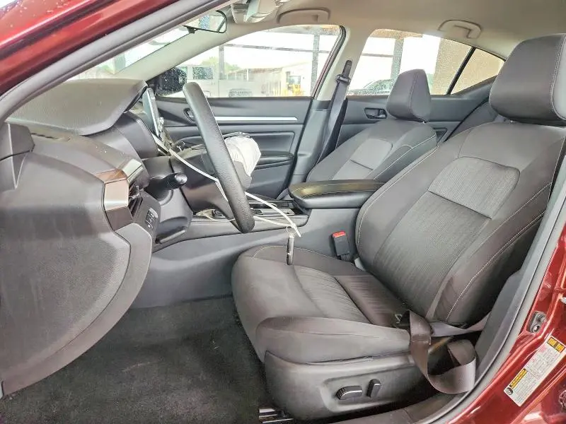 2023 NISSAN ALTIMA SV  