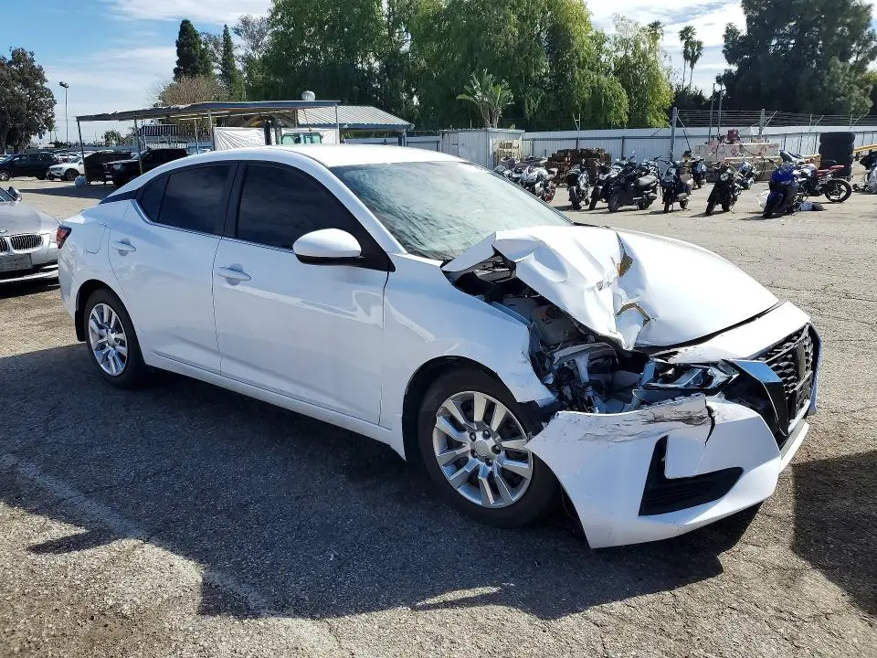 2022 NISSAN SENTRA S  