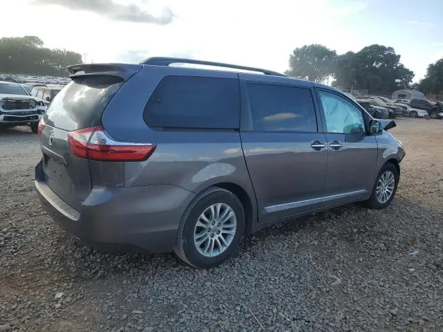 2016 TOYOTA SIENNA XLE  