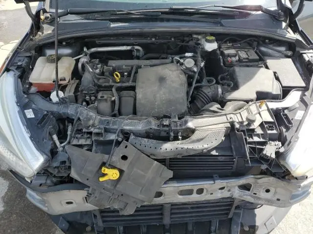 2018 FORD FOCUS SE  