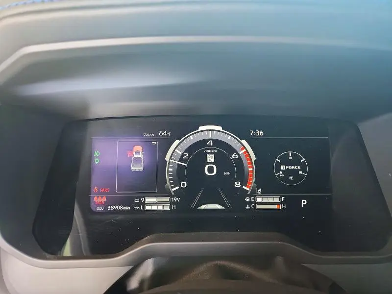 2023 TOYOTA TUNDRA PLATINUM  