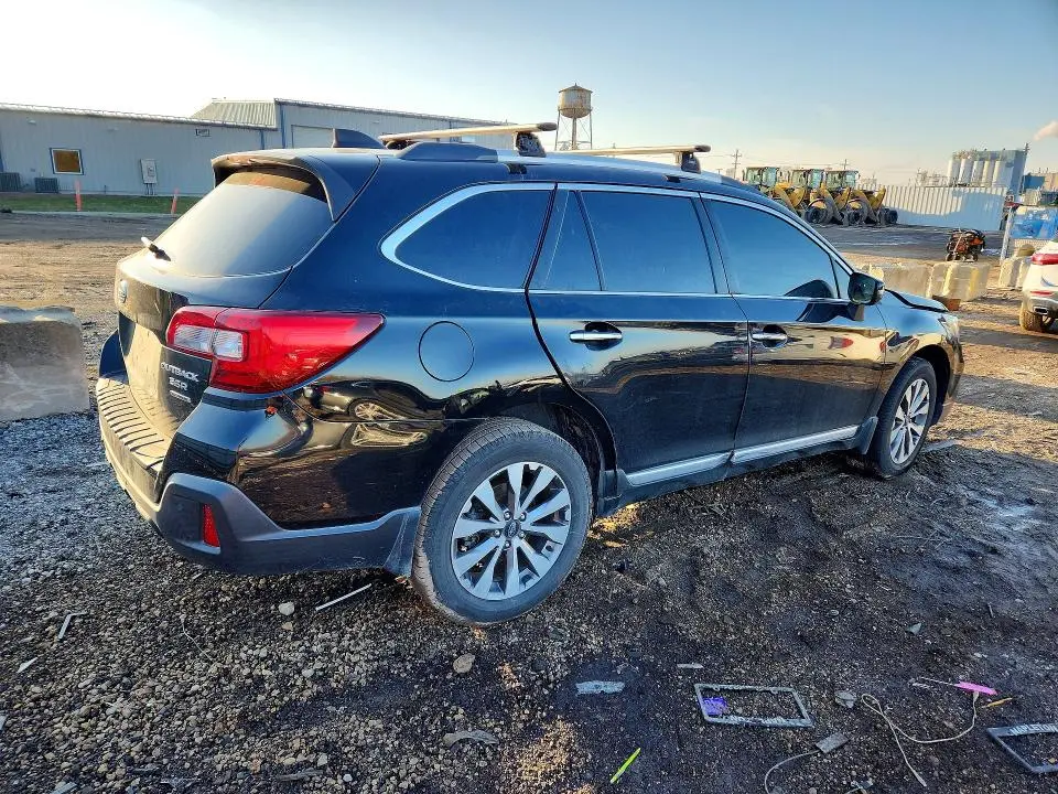 2018 SUBARU OUTBACK TOURING  
