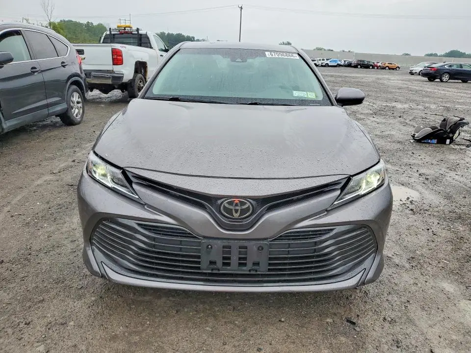 2018 TOYOTA CAMRY LE  