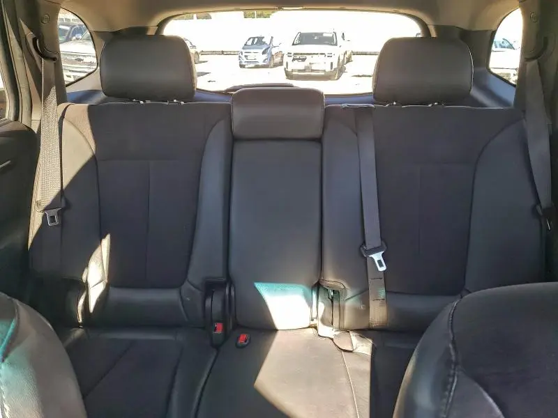 2011 HYUNDAI SANTA FE SE  