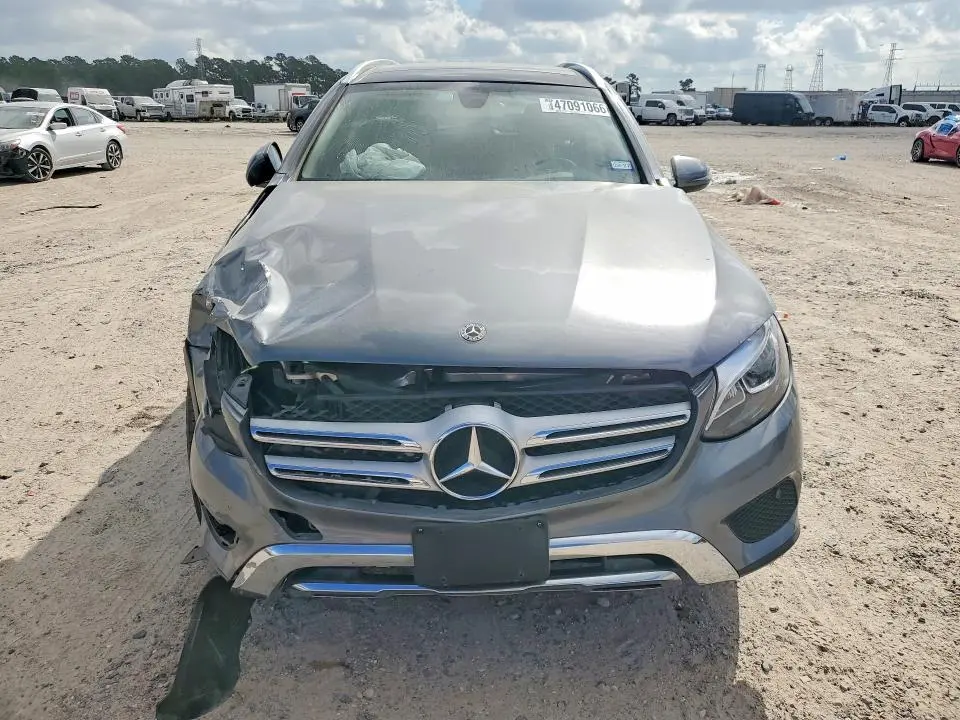 2019 MERCEDES-BENZ GLC 300  