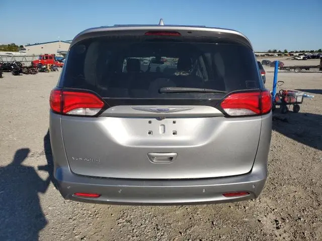 2020 CHRYSLER VOYAGER LX  