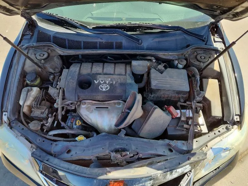 2010 TOYOTA CAMRY LE  
