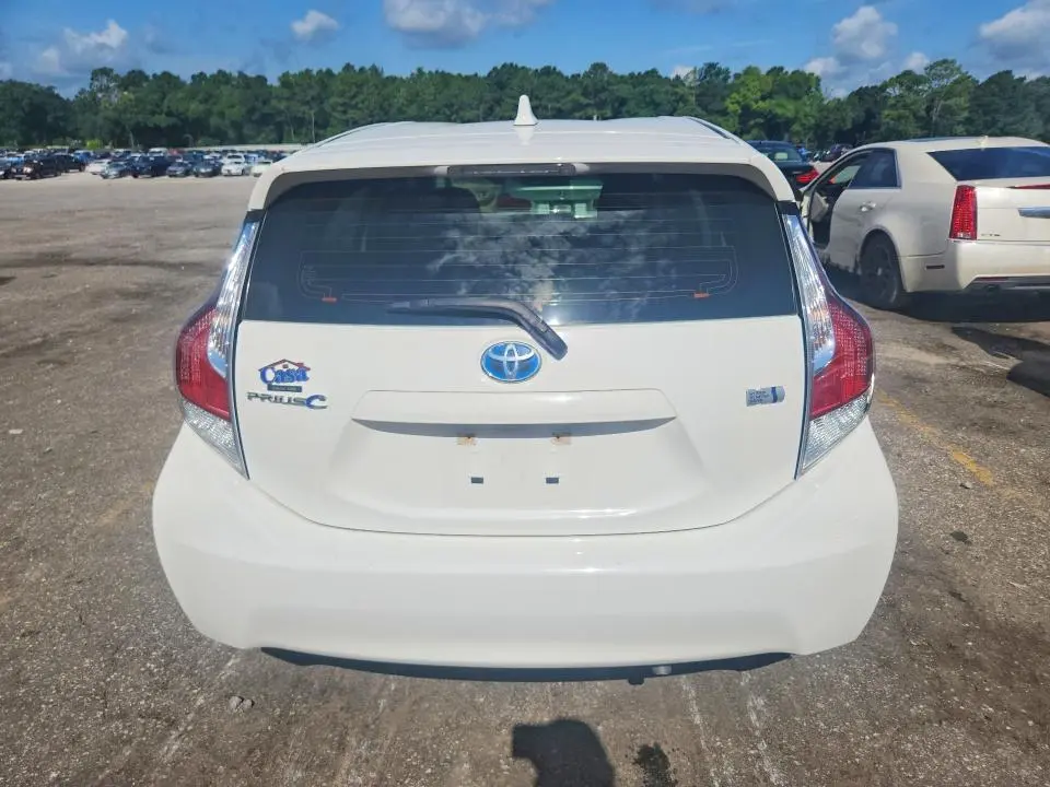 2016 TOYOTA PRIUS C TWO  
