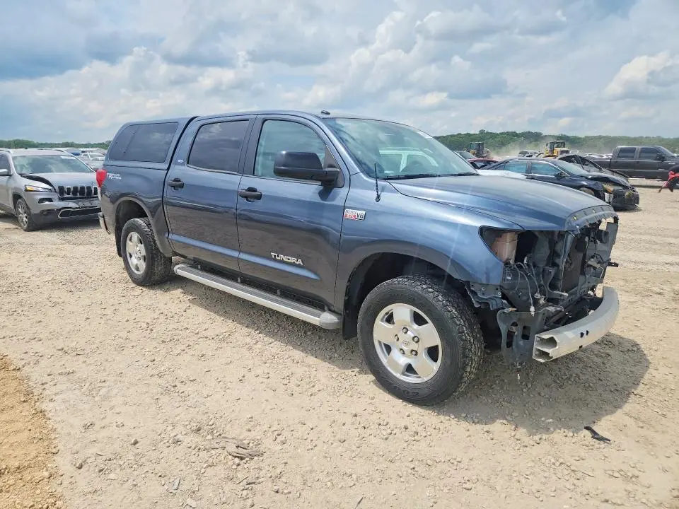 2010 TOYOTA TUNDRA CREWMAX SR5  