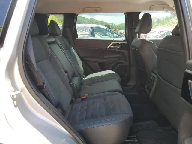 2022 MITSUBISHI OUTLANDER SE  