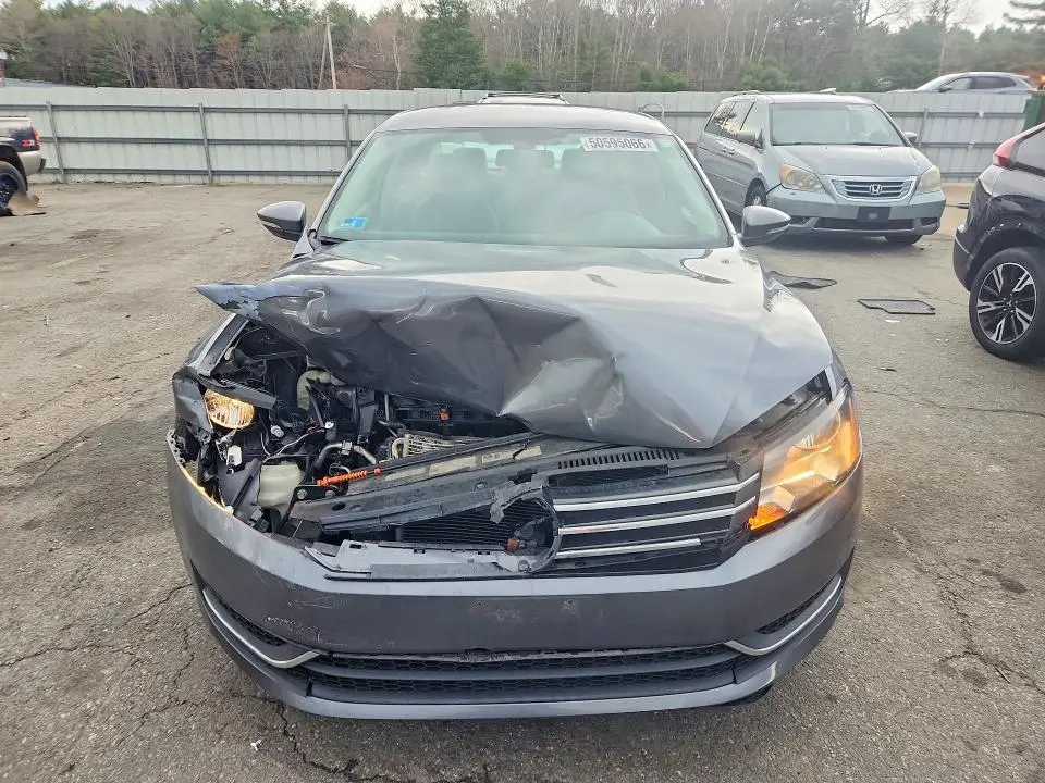2012 VOLKSWAGEN PASSAT S  