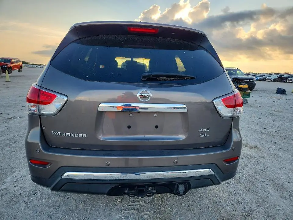 2013 NISSAN PATHFINDER S  