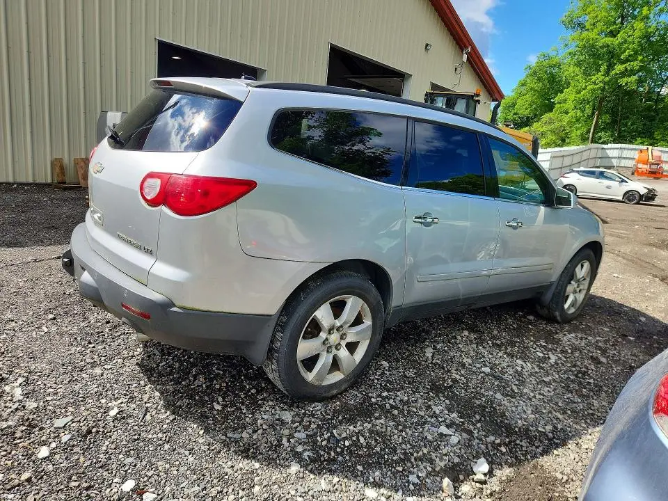 2010 CHEVROLET TRAVERSE LTZ  