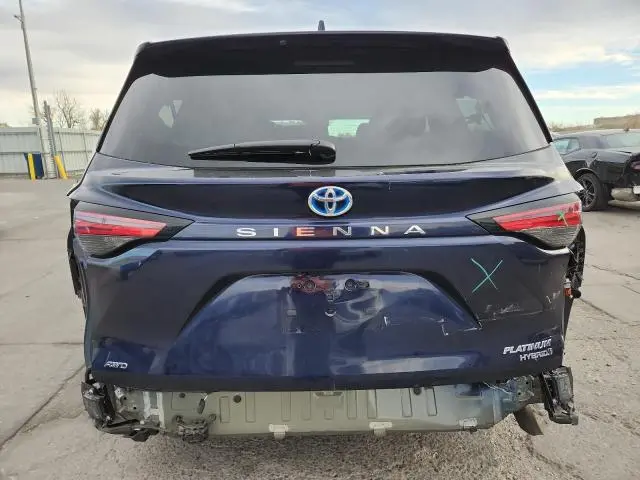 2024 TOYOTA SIENNA LIMITED  