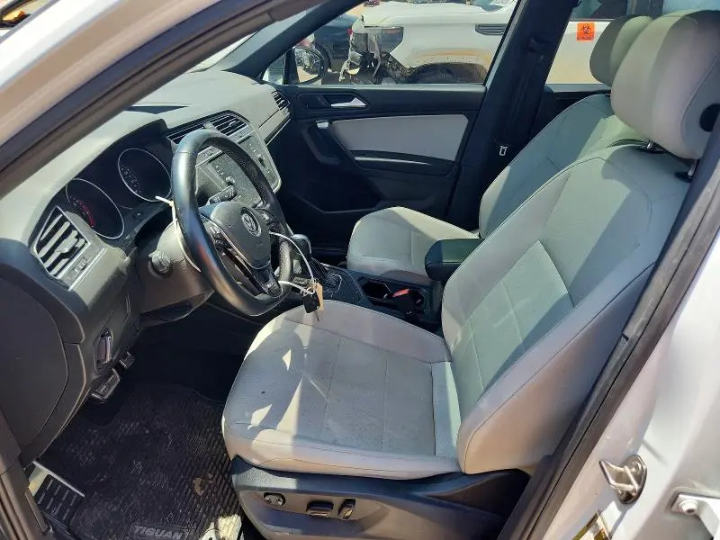 2021 VOLKSWAGEN TIGUAN SE  