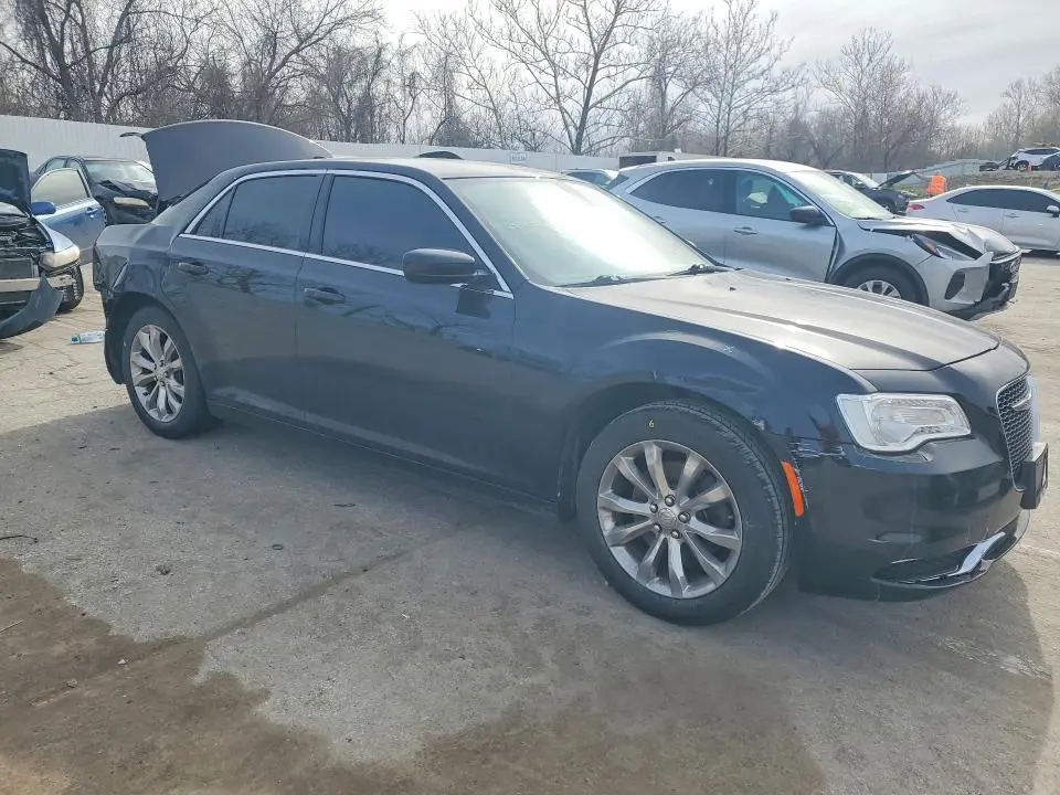 2018 CHRYSLER 300 TOURING  