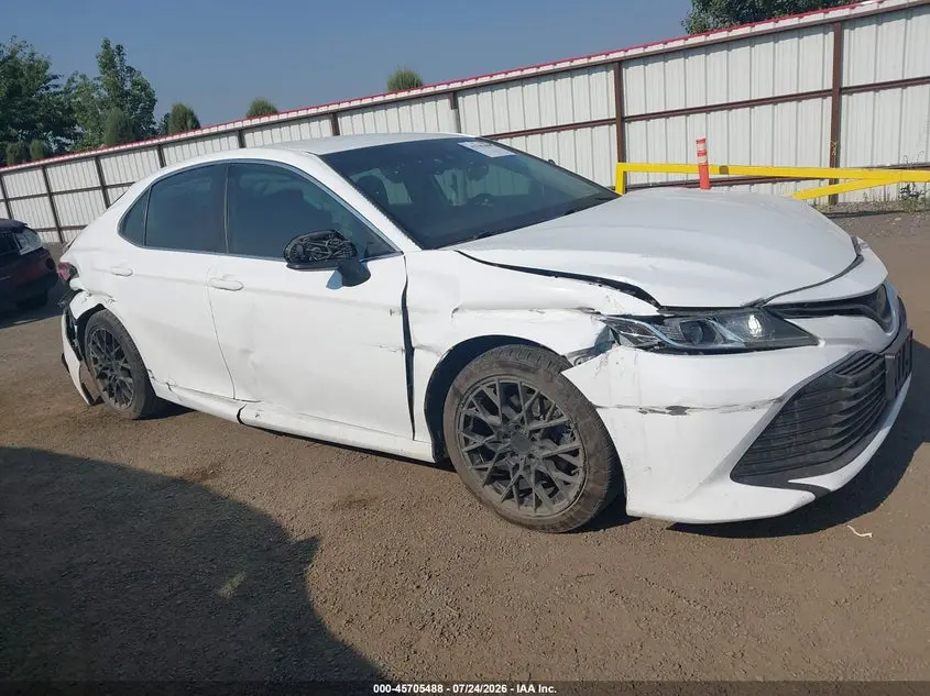 2019 TOYOTA CAMRY LE